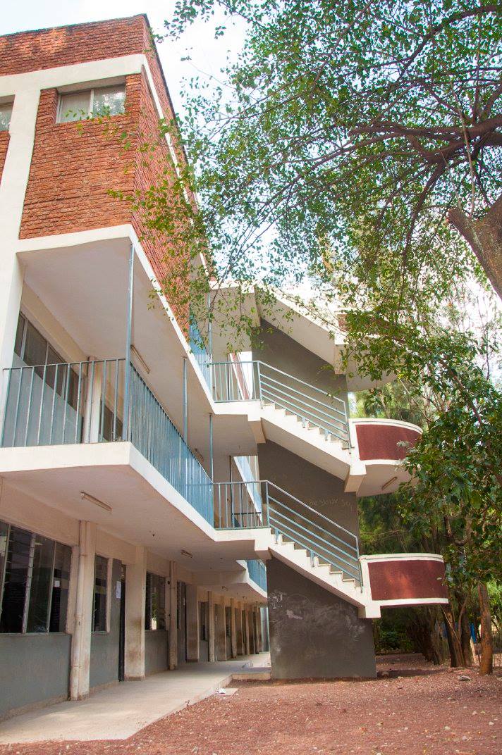 Nafyad School campus environment showing students and buildings